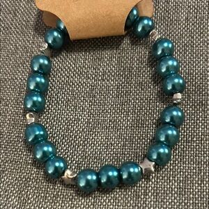 Elegant Teal Beaded Bracelet